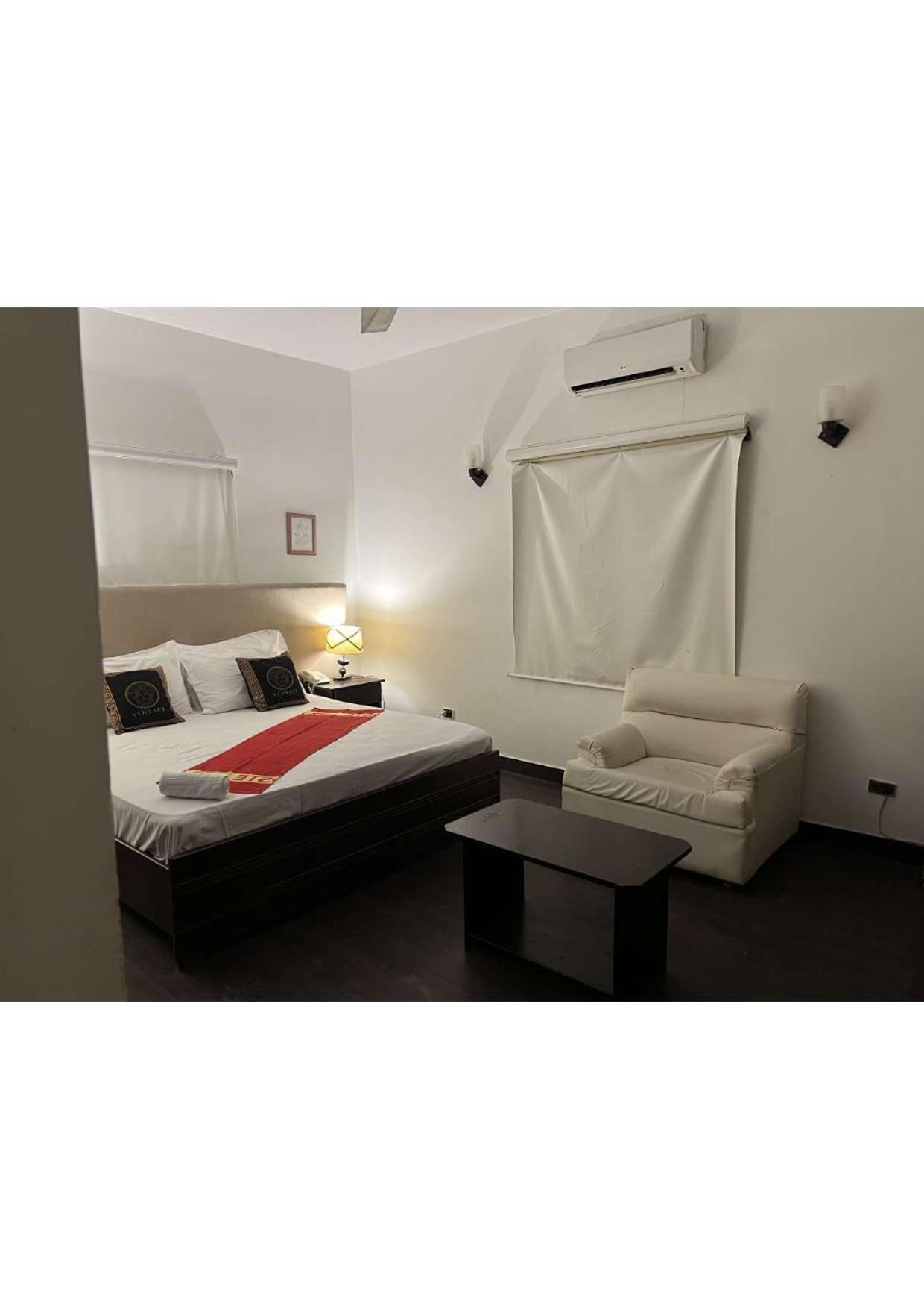 Hotel Cosy Beach Vista Karatschi Exterior foto